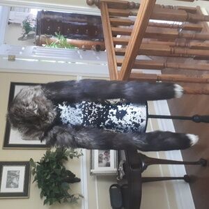 Luxurious Fox Fur Stole/Scarf And Hat in Rich Brown